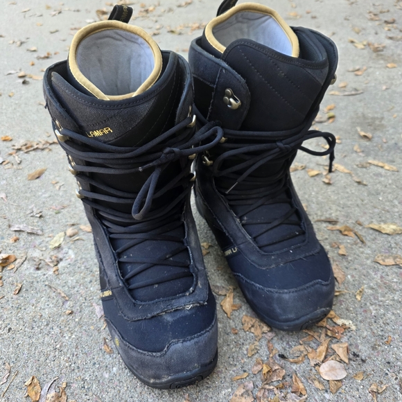 Black Snowboard Boots with Gold Accents - Picture 1 of 4